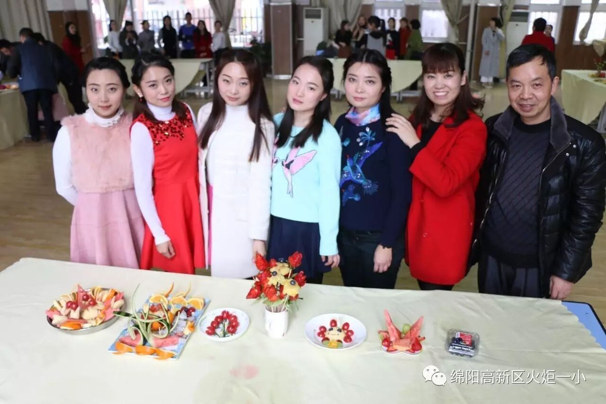 【三八节特辑】自由转换厅堂厨房,充当十足魅力女王