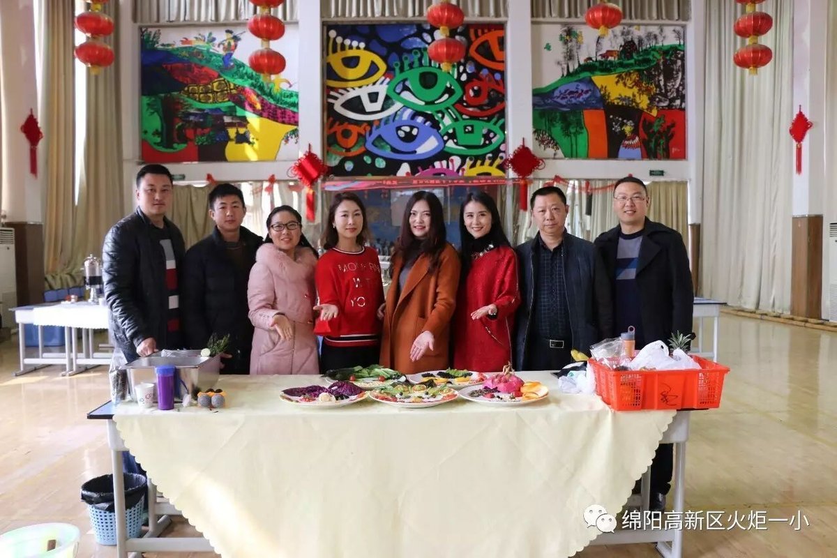 【三八节特辑】自由转换厅堂厨房,充当十足魅力女王