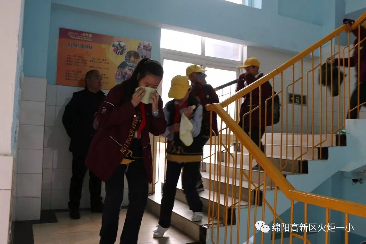 【火一动态】预防火灾我能行 发生火灾我会逃