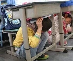 【火一动态】防震疏散演练 为生命增强“免疫力”