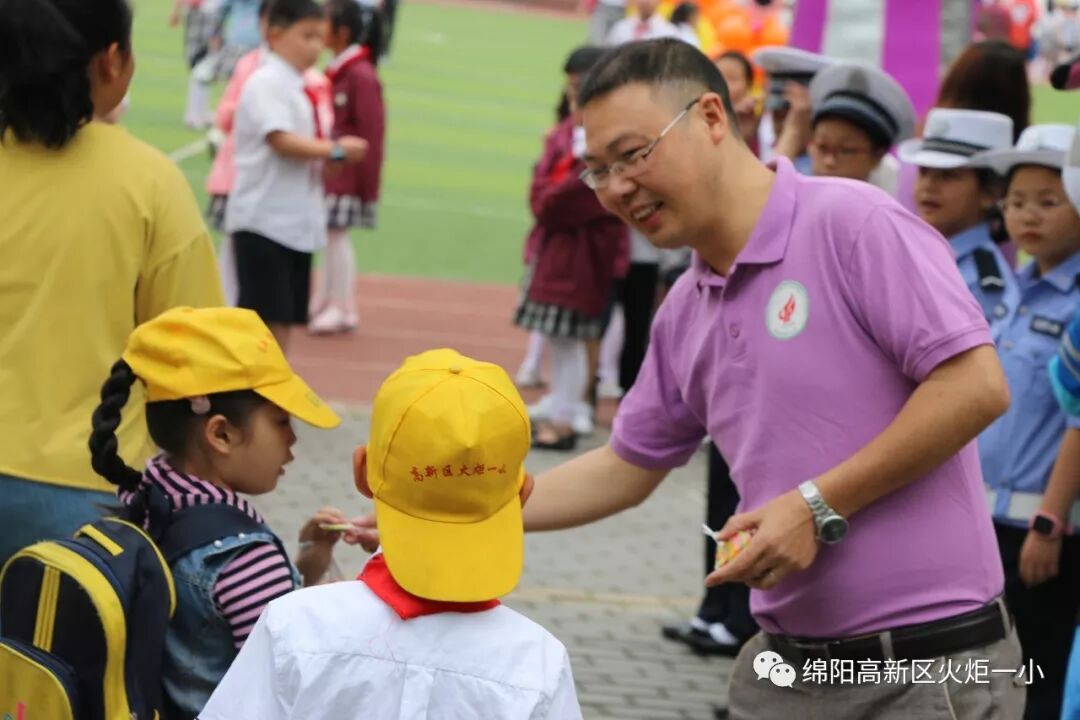【火一动态】童心圆梦,有你有我——火炬一小"六•一"圆梦系列活动