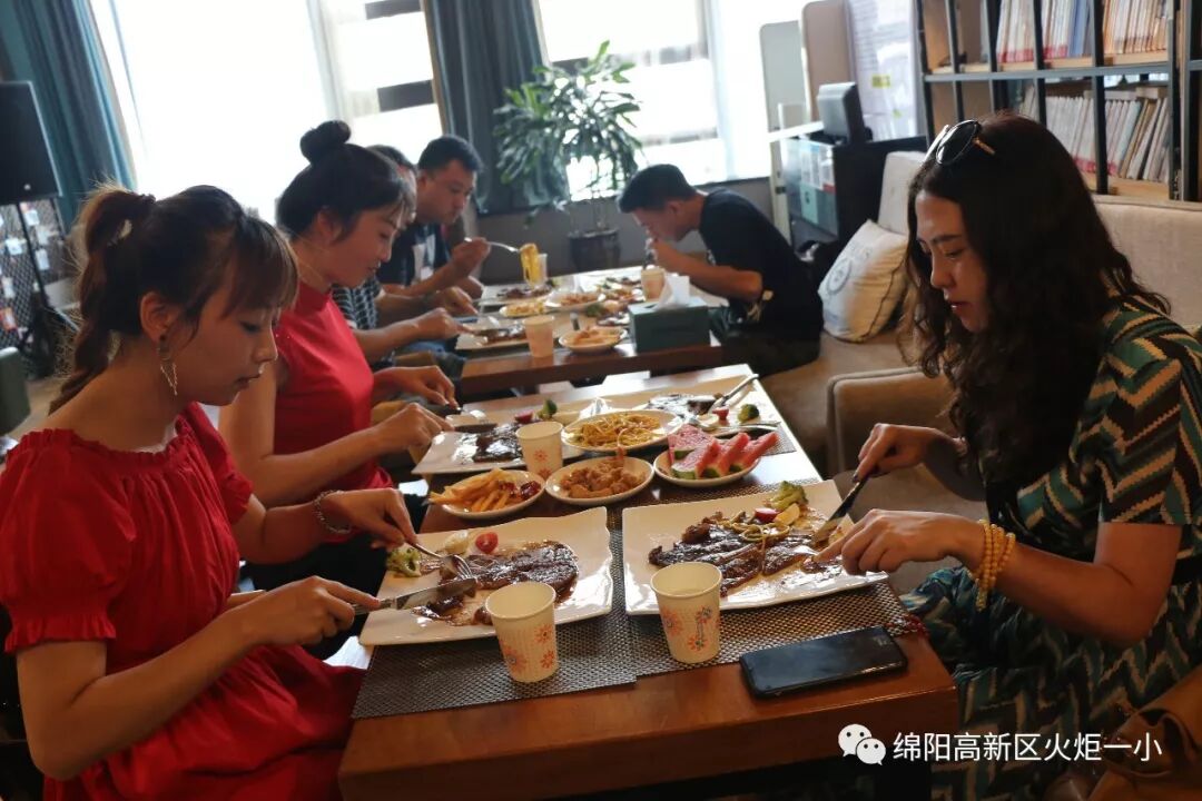 【火一动态】书韵流香,你我共享—及月社图书漂流活动 