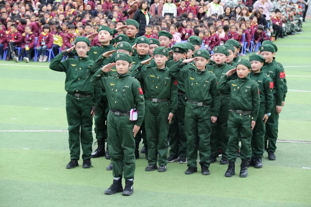 【体育节开幕式】三军兵娃亮风姿,运动赛场展竞技 ——火炬一小第七届体育节开幕式超燃来袭