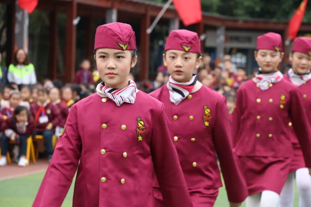 【体育节开幕式】三军兵娃亮风姿,运动赛场展竞技 ——火炬一小第七届体育节开幕式超燃来袭
