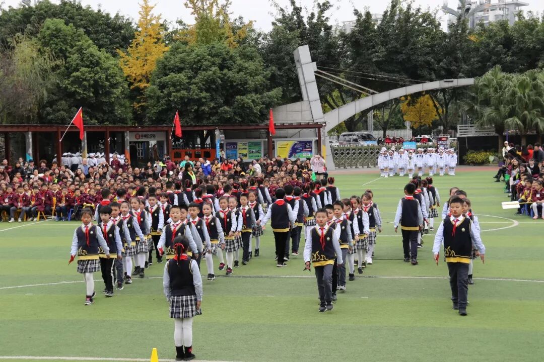 【体育节开幕式】三军兵娃亮风姿,运动赛场展竞技 ——火炬一小第七届体育节开幕式超燃来袭