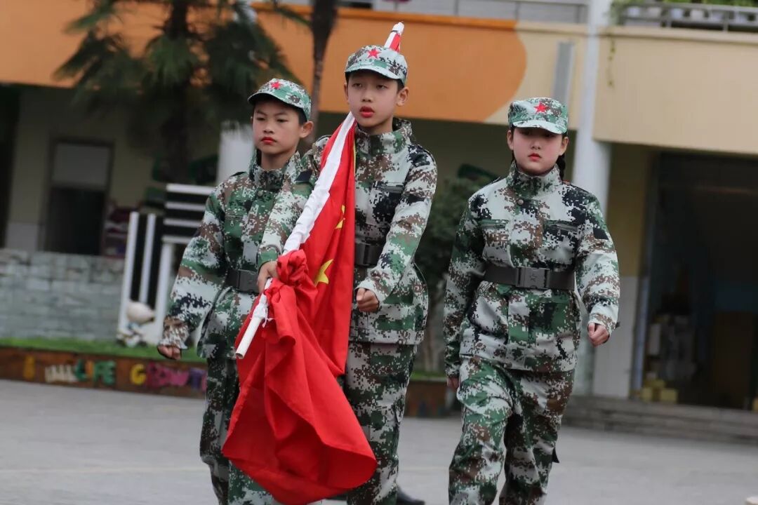 【体育节开幕式】三军兵娃亮风姿,运动赛场展竞技 ——火炬一小第七届体育节开幕式超燃来袭