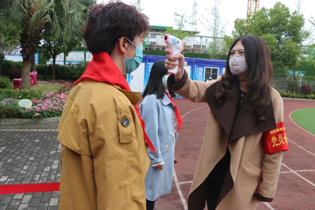 【火一动态】经历“大考”,正当其时——火炬一小2020年春开学准备“四部曲”