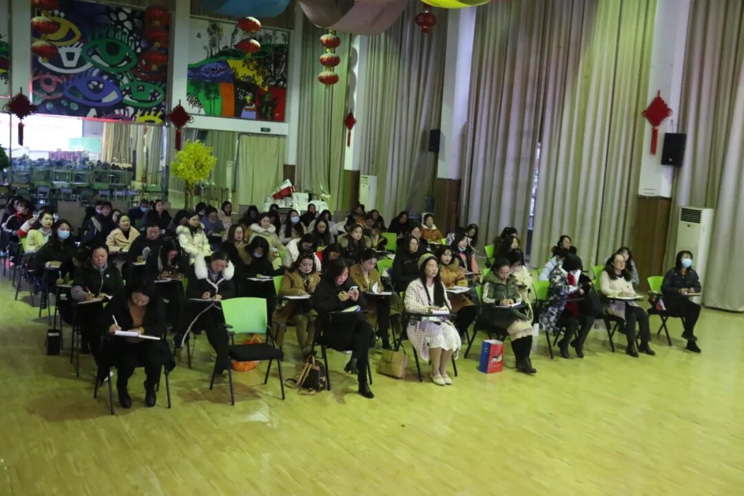 【火一动态】从教学质量监测看语文/数学教学走向 | 五年级语文/数学教师专项培训