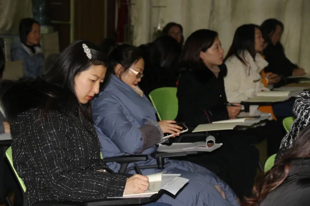 【火一动态】从教学质量监测看语文/数学教学走向 | 五年级语文/数学教师专项培训