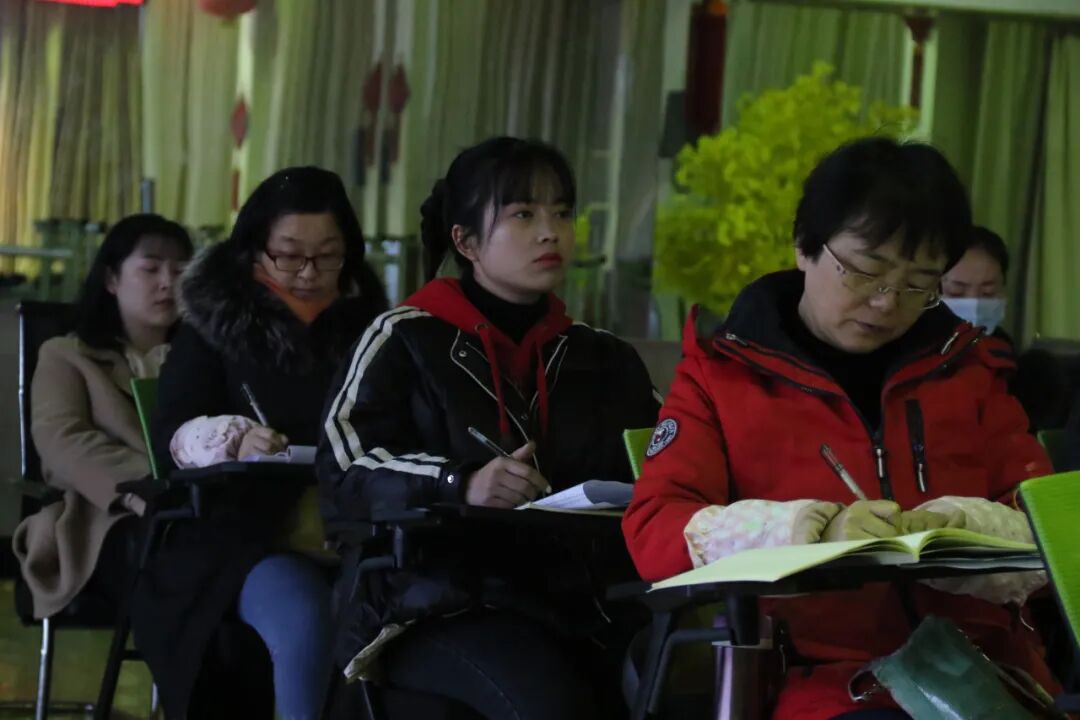 【火一动态】从教学质量监测看语文/数学教学走向 | 五年级语文/数学教师专项培训