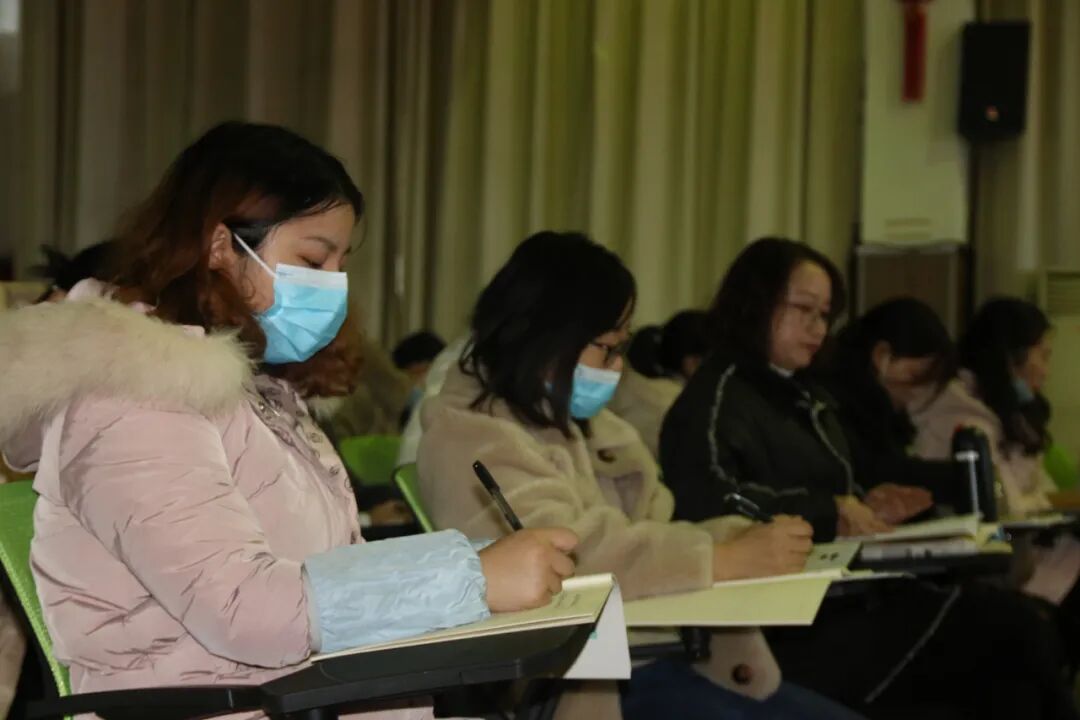 【火一动态】从教学质量监测看语文/数学教学走向 | 五年级语文/数学教师专项培训