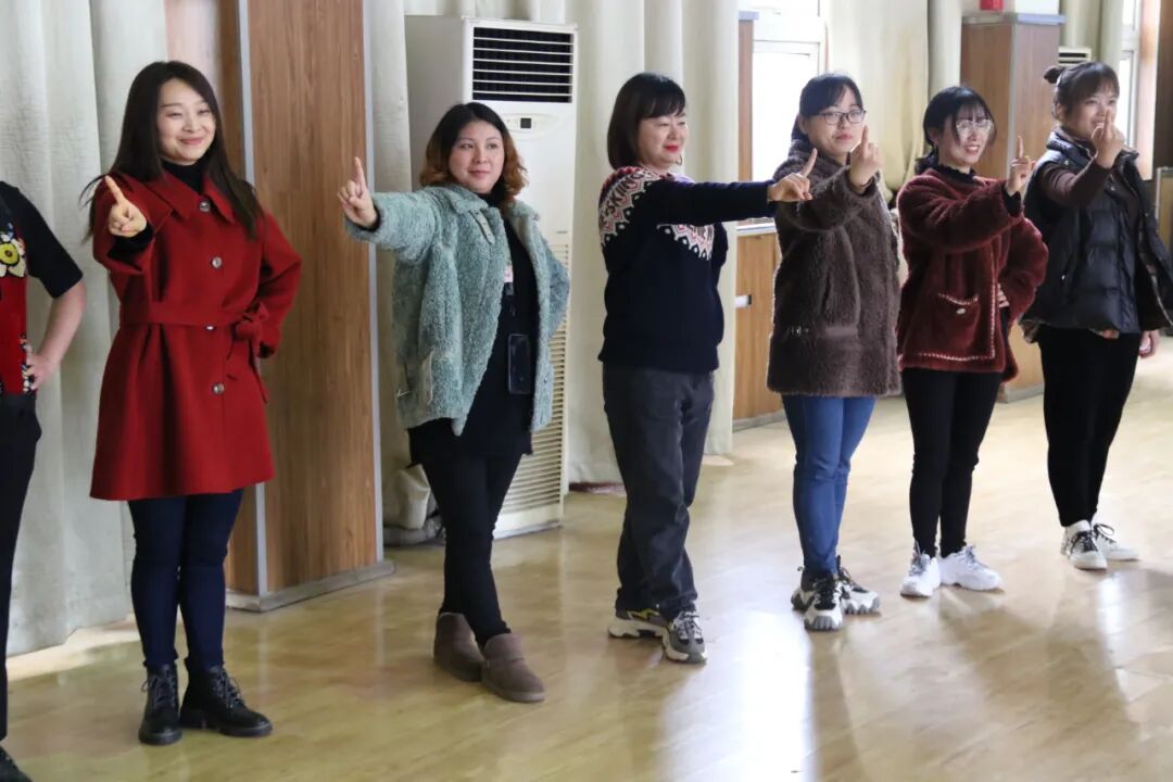 【火一动态】美丽如你 优雅如你 知性如你 丨火炬一小三八节致敬女神活动