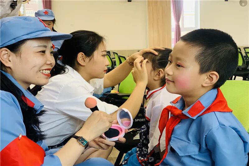 【一幼动态】不一样的六一,我们用快乐向党献礼