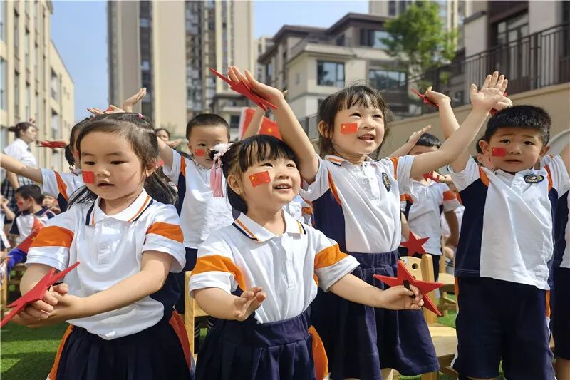 【一幼动态】不一样的六一,我们用快乐向党献礼