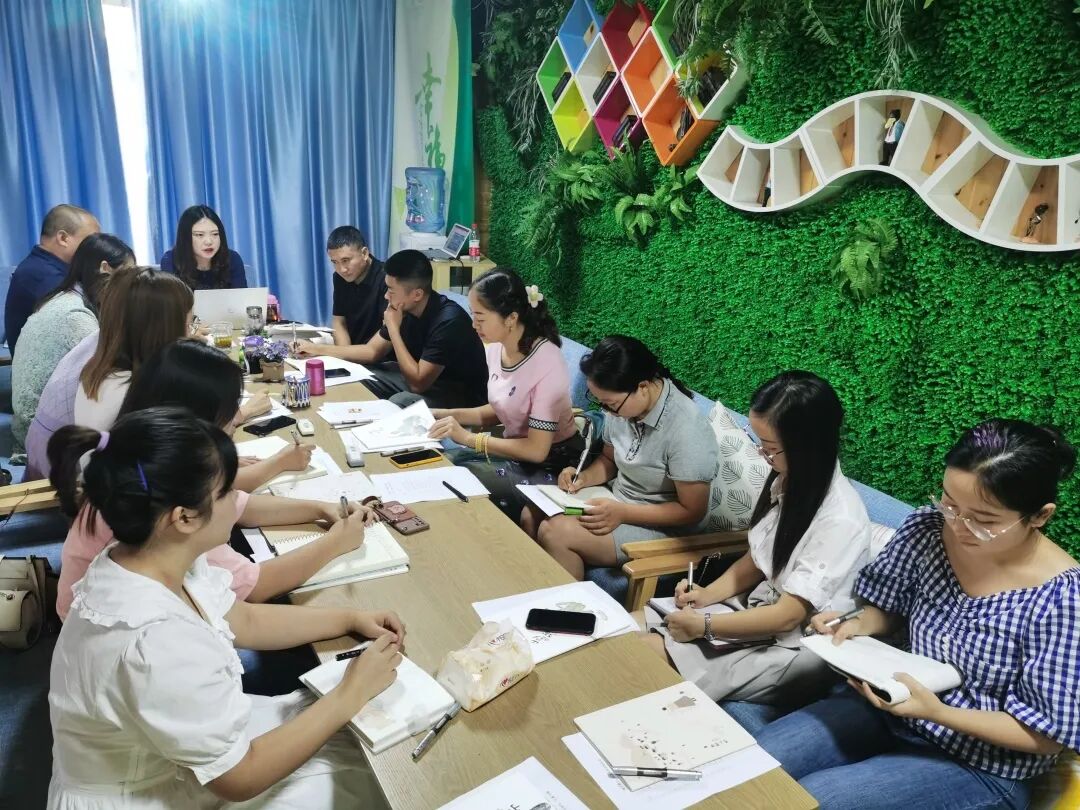 火一开学季丨凝心聚力  向高品质学校前进丨2021年秋教师分层系列培训