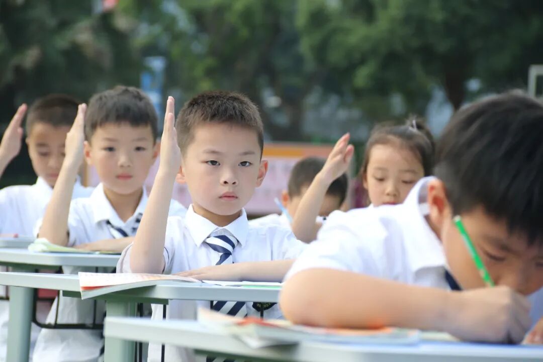 【火一动态】夯实常规启心智 赓续精神树品格|一年级新生文明养成教育展示活动