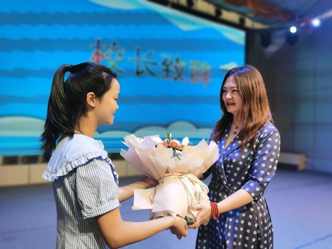 火一动态|最好的我们,最美的启程||火炬一小2022届毕业典礼