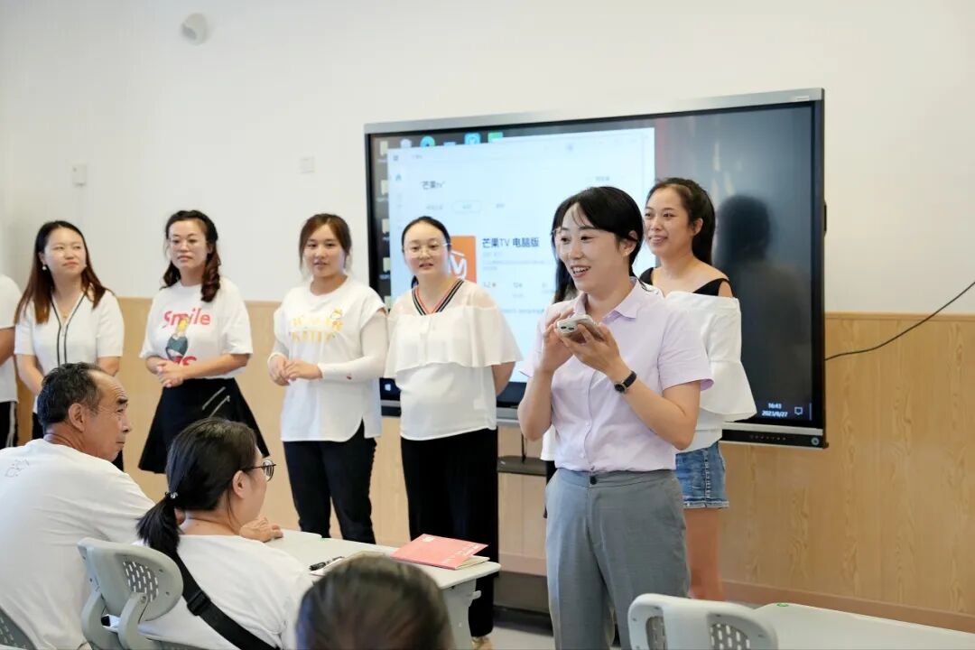 火一动态|火炬一小2023年秋一年级新生家长会