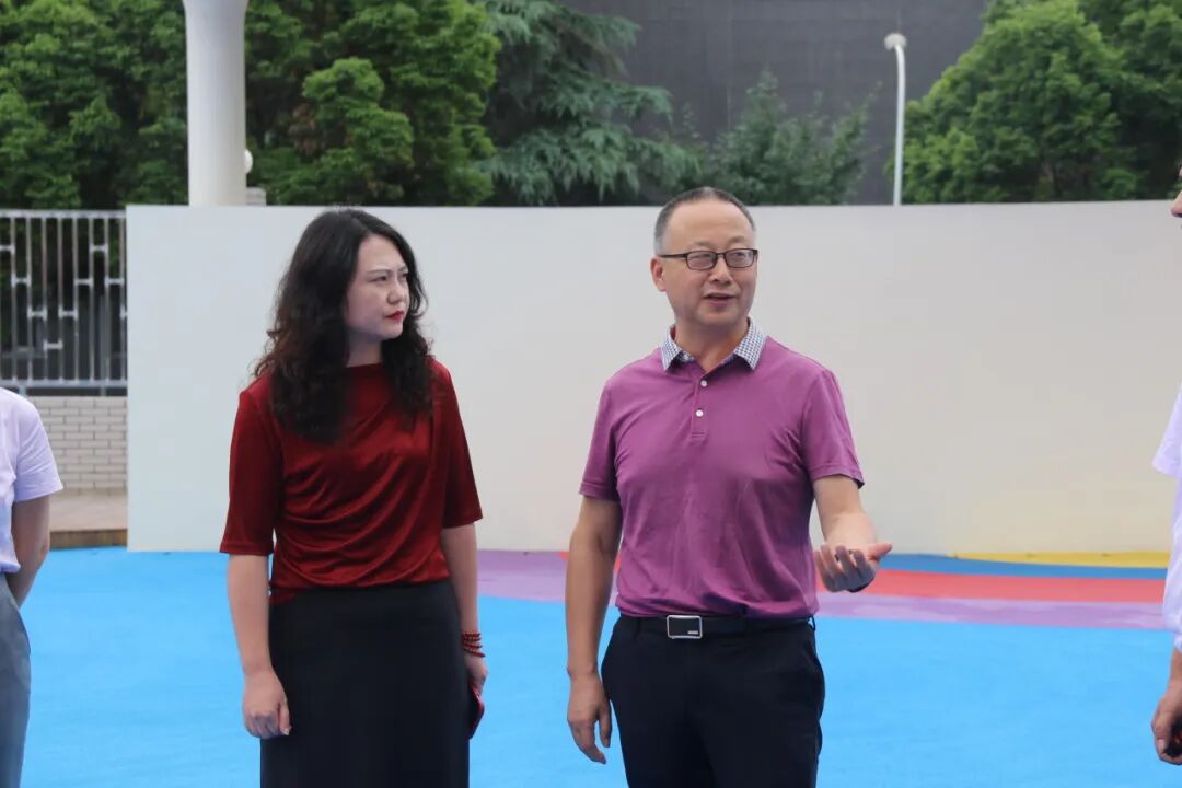 绵阳科技城社治局局长陈平一行莅临 我校一年级办学点检查指导开学工作