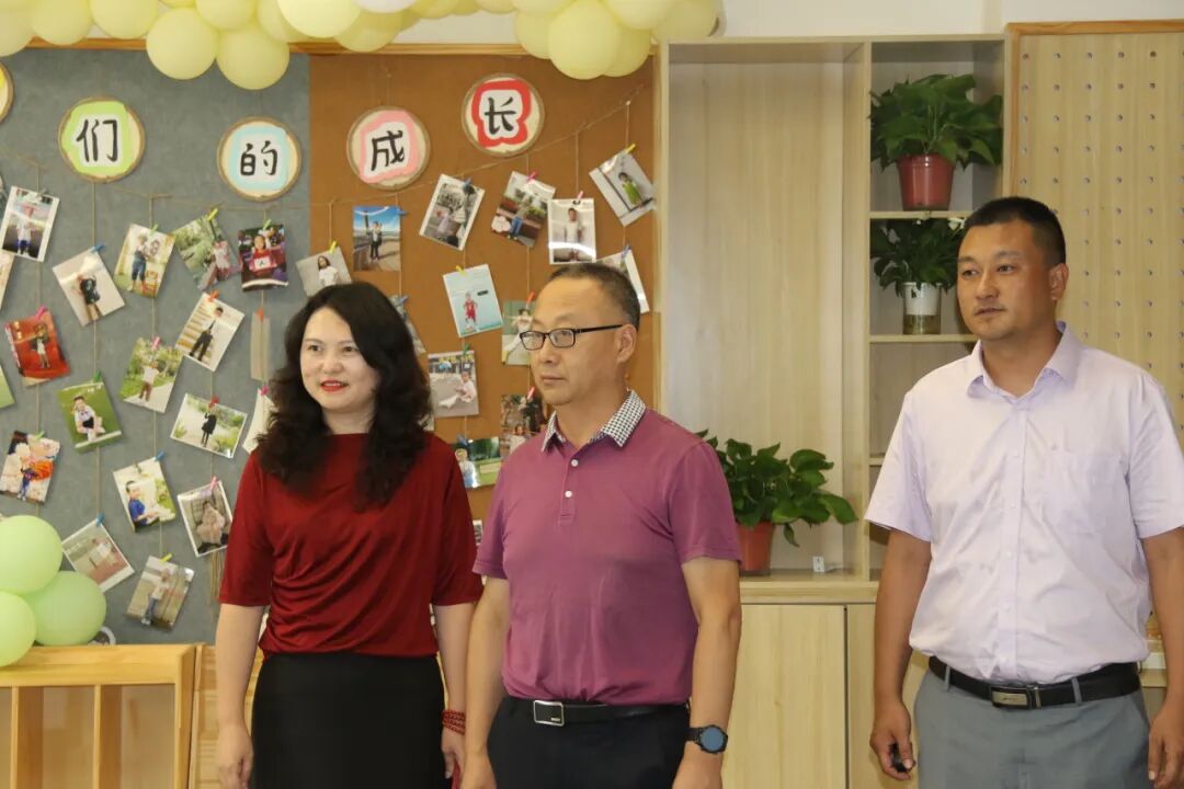 绵阳科技城社治局局长陈平一行莅临 我校一年级办学点检查指导开学工作