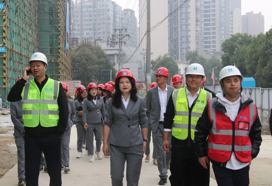火一·喜讯丨 绵阳高新区火炬第一小学校 A校区建设项目顺利封顶!