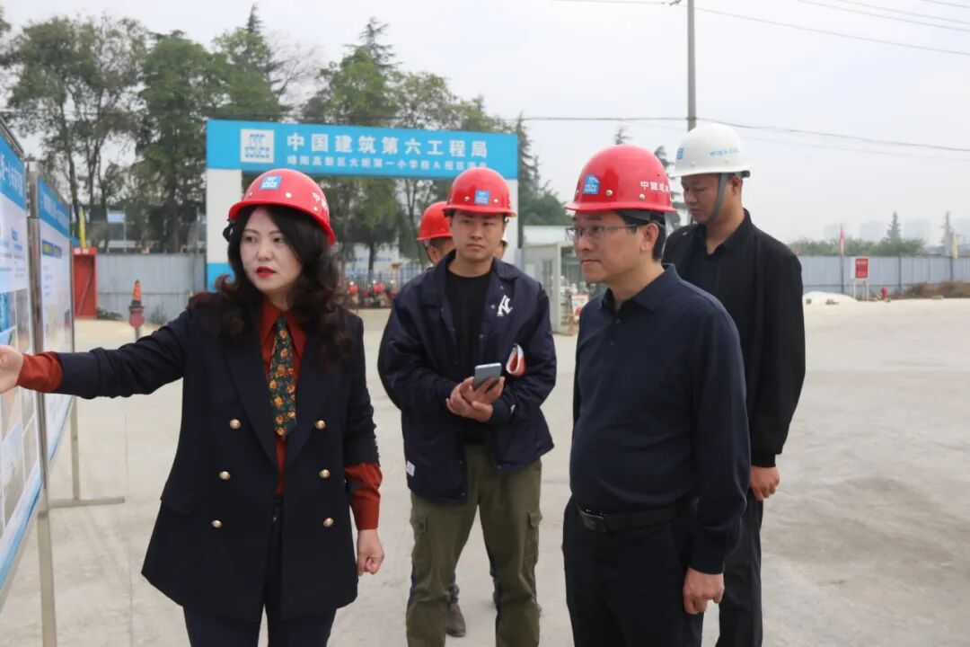 火一·动态丨深入调研促提升 精准指导助发展 --绵阳科技城社会事业和基层治理局局长杨国斌一行调研火炬一小
