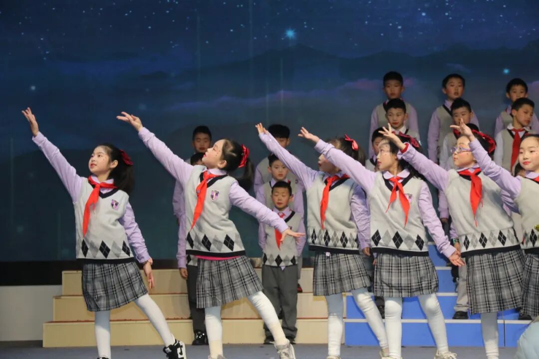 童声诵经典  幸福龘龘年 ——火炬一小2024迎新年系列活动
