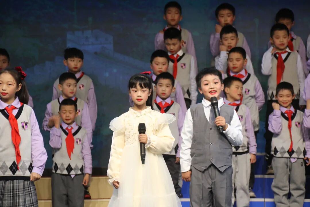 童声诵经典  幸福龘龘年 ——火炬一小2024迎新年系列活动