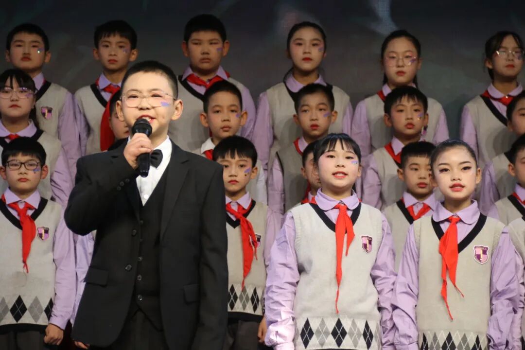 童声诵经典  幸福龘龘年 ——火炬一小2024迎新年系列活动