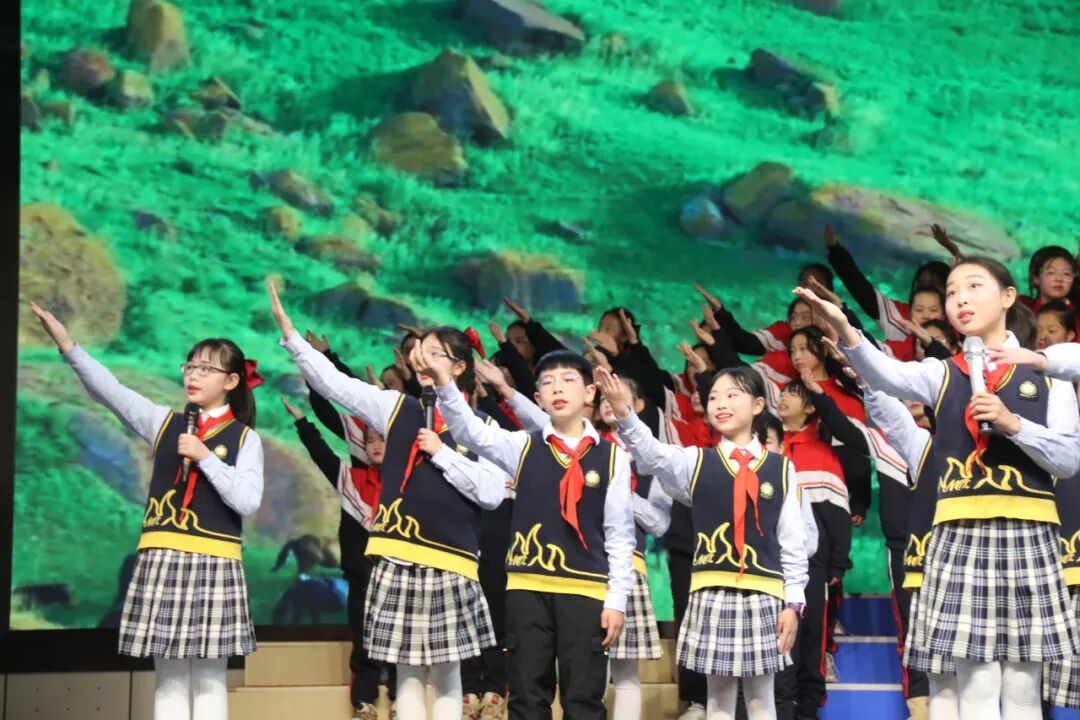 童声诵经典  幸福龘龘年 ——火炬一小2024迎新年系列活动