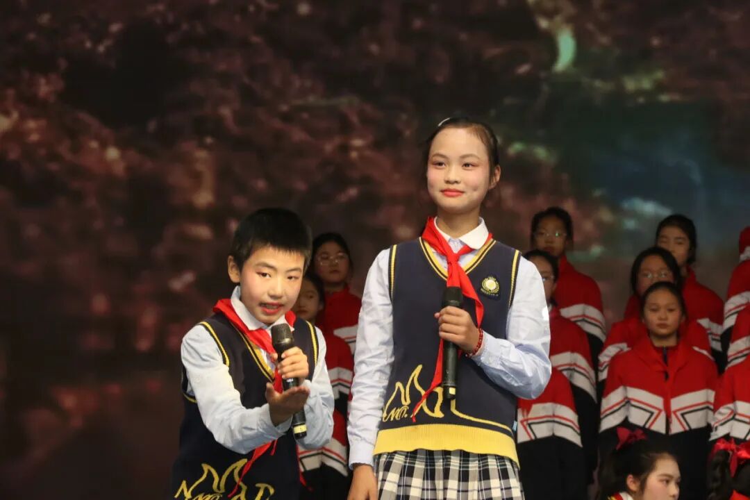 童声诵经典  幸福龘龘年 ——火炬一小2024迎新年系列活动