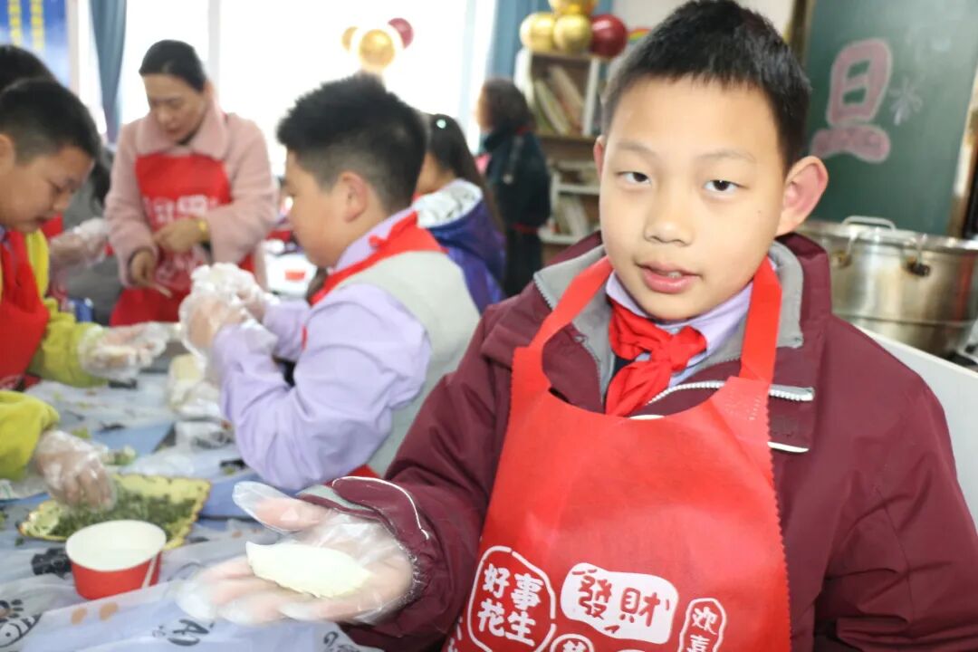 童声诵经典  幸福龘龘年 ——火炬一小2024迎新年系列活动