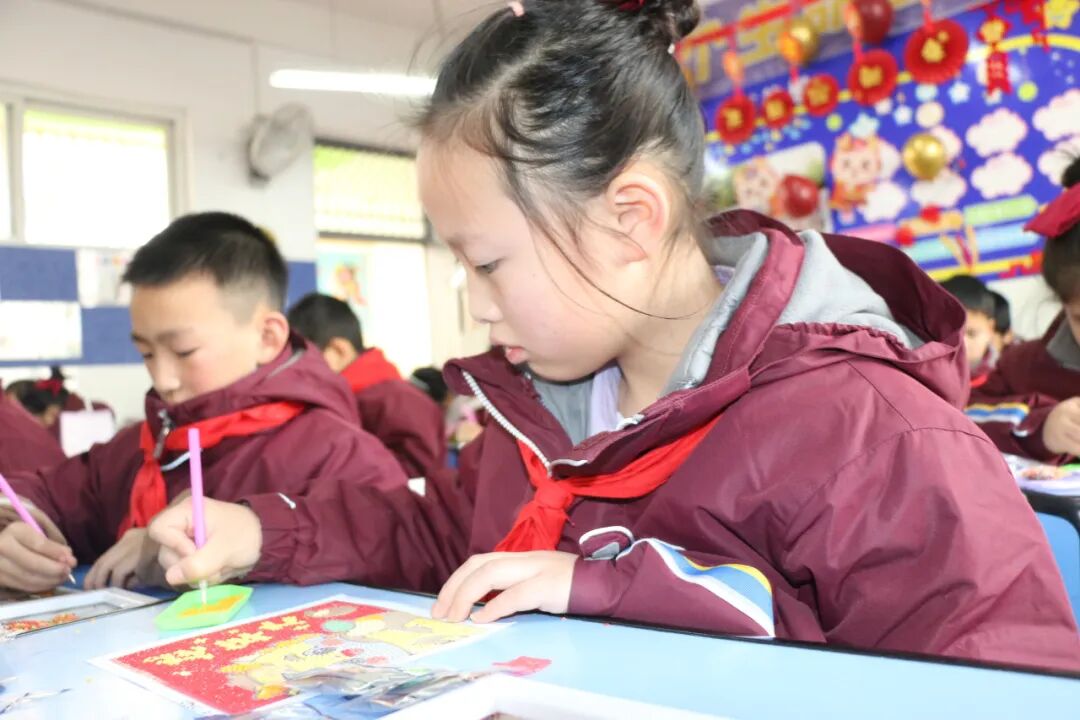 童声诵经典  幸福龘龘年 ——火炬一小2024迎新年系列活动