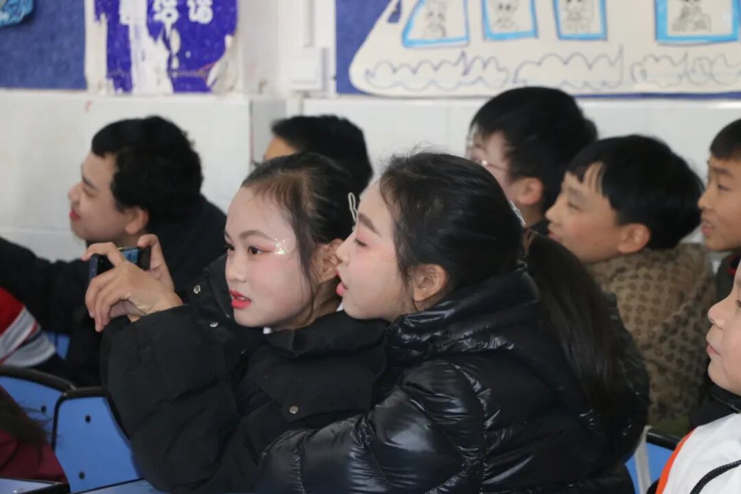 童声诵经典  幸福龘龘年 ——火炬一小2024迎新年系列活动