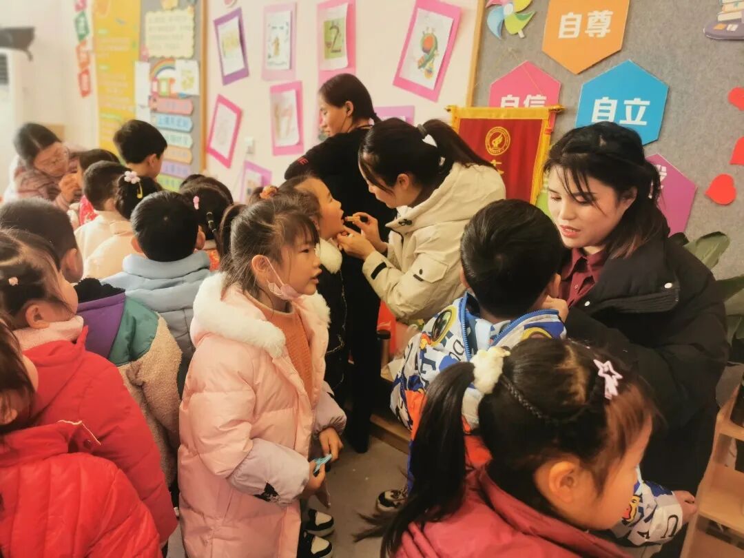 童声诵经典  幸福龘龘年 ——火炬一小2024迎新年系列活动