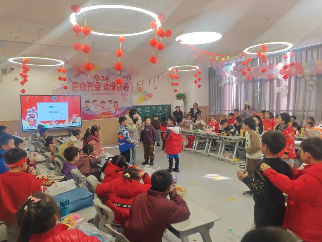 童声诵经典  幸福龘龘年 ——火炬一小2024迎新年系列活动
