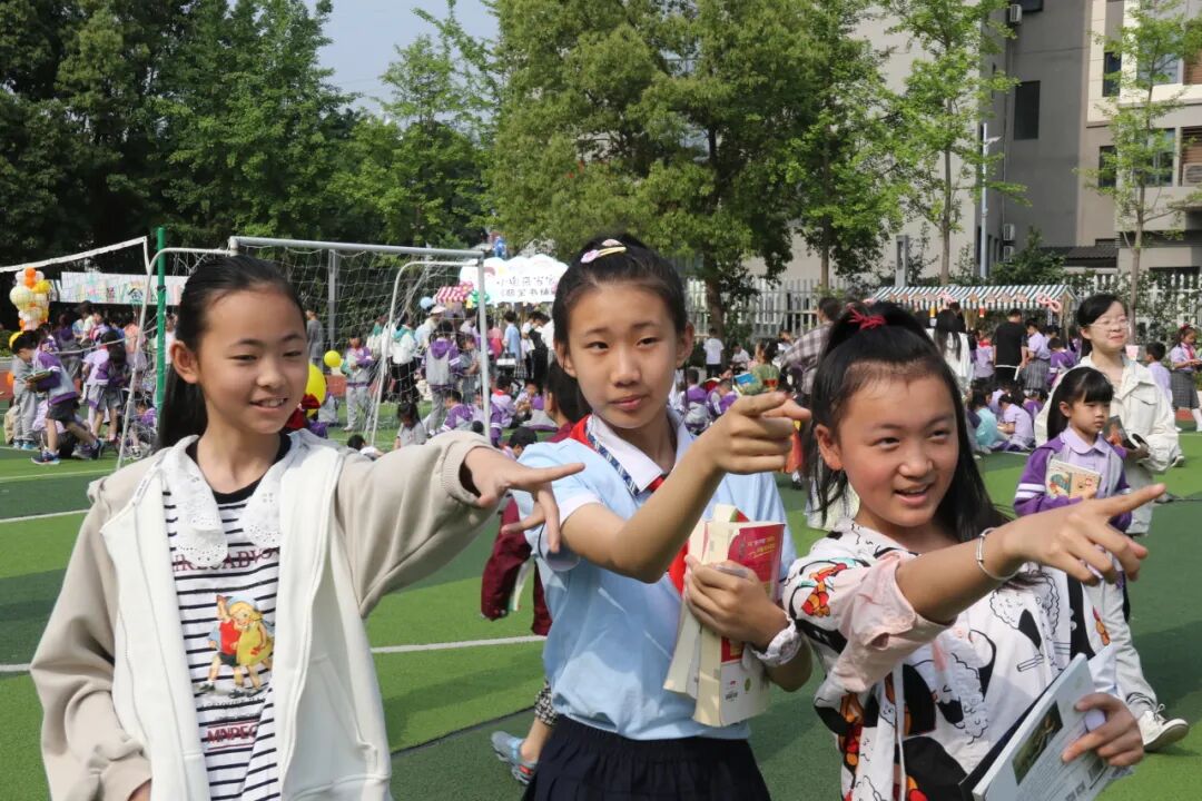 【火一读书节】春色恰如许,“旧书”开启新旅程 ---火炬一小2024年春第十一届读书节之跳蚤书市