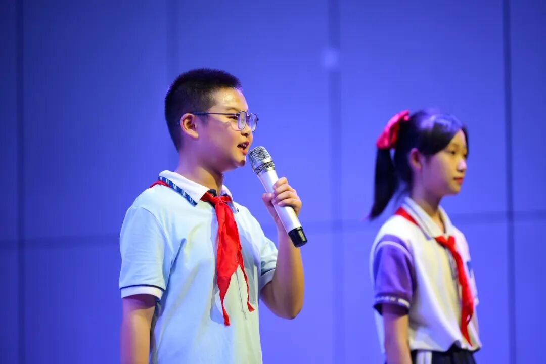 感恩成长，揽梦远航 ----火炬一小2018届毕业典礼
