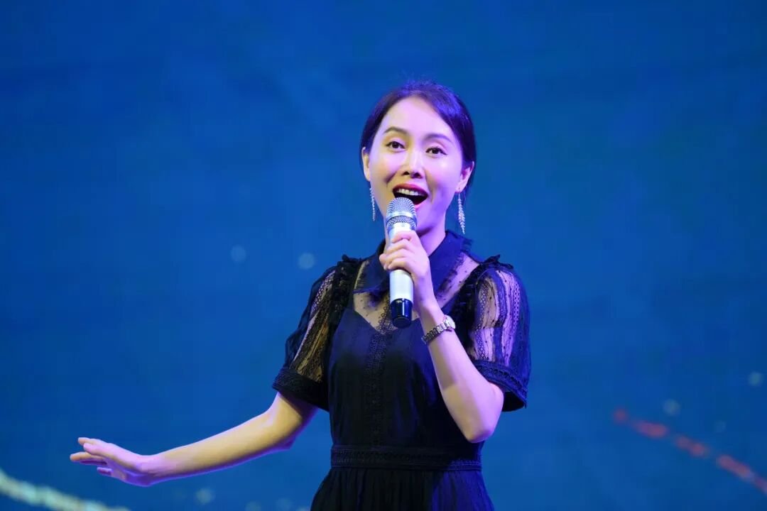感恩成长，揽梦远航 ----火炬一小2018届毕业典礼