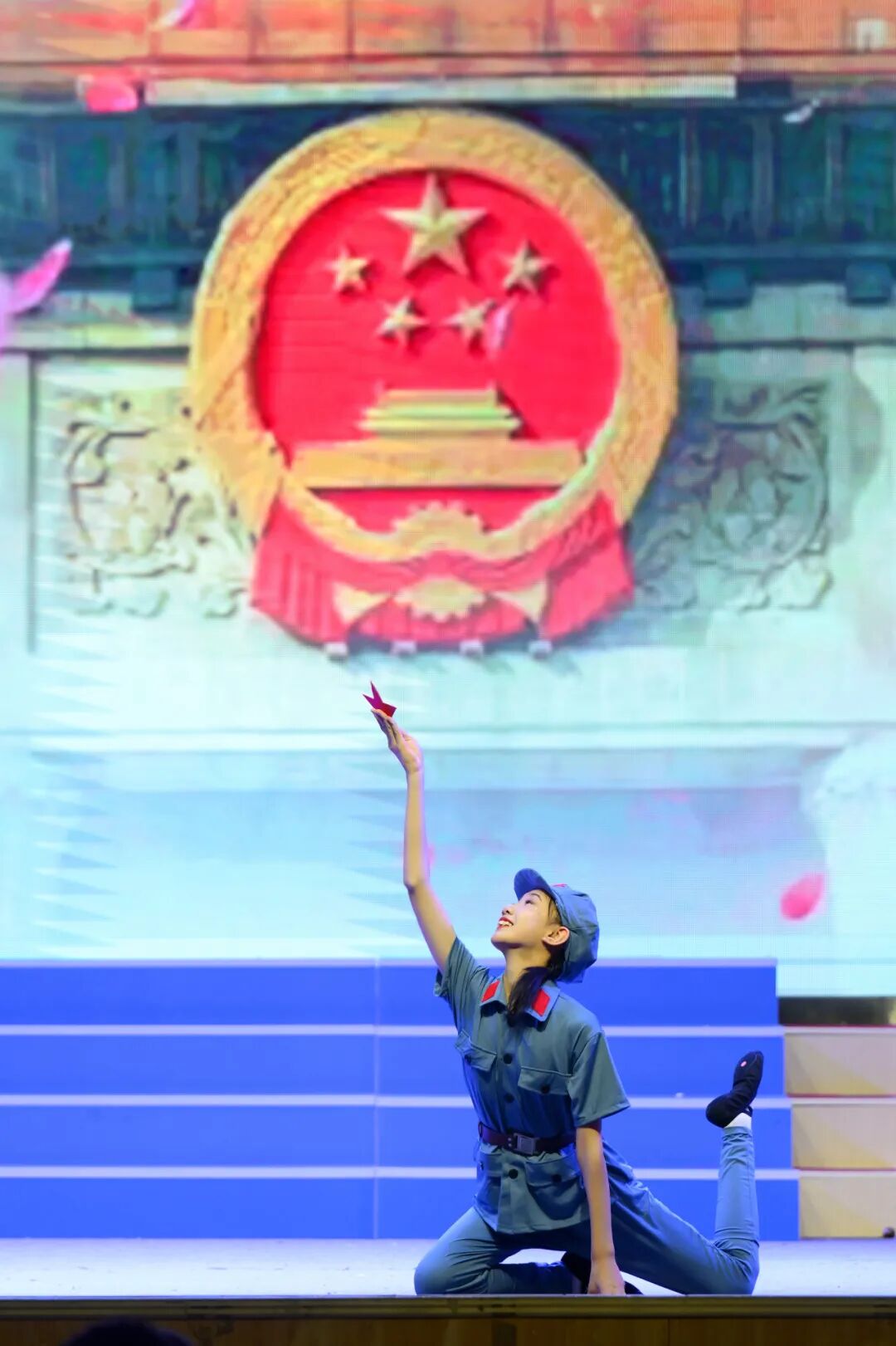 感恩成长，揽梦远航 ----火炬一小2018届毕业典礼