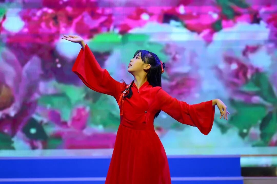 感恩成长，揽梦远航 ----火炬一小2018届毕业典礼