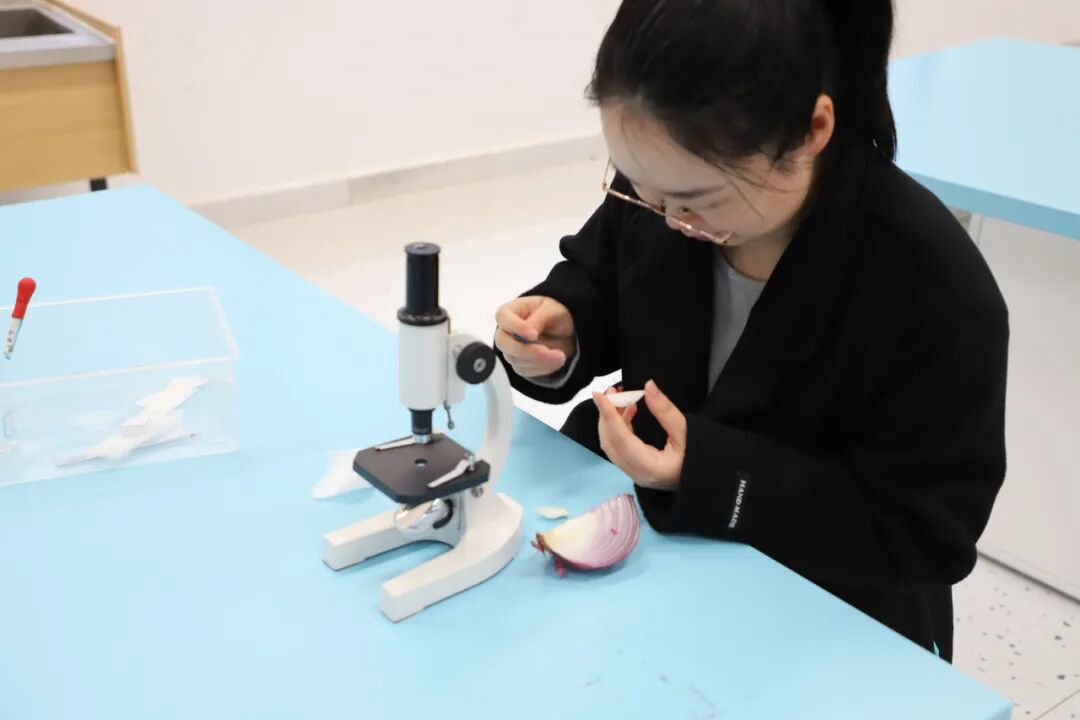 推动实验创新 “微观” 展望未来 —— 高新区科学教育创新中心开展科学教师培训活动