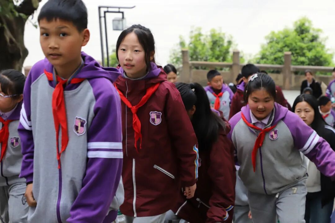 清明追思缅先烈 少年砥砺传薪火 ——火炬一小清明节主题系列活动