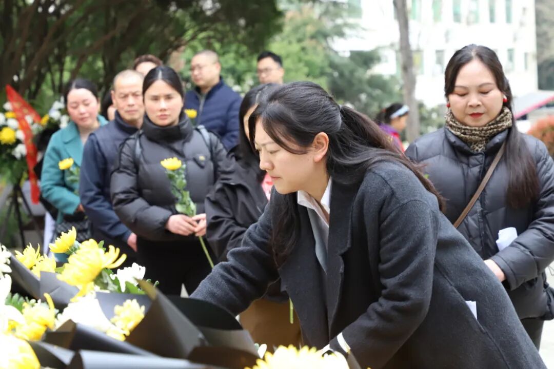 清明追思缅先烈 少年砥砺传薪火 ——火炬一小清明节主题系列活动