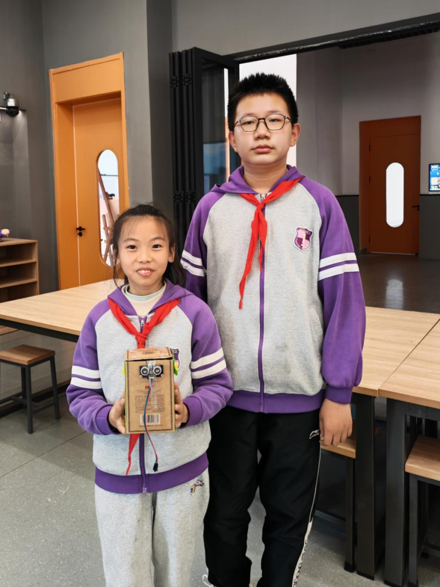 火一捷报|沸腾!火一学子首次参加全国智能创新挑战赛斩获银、铜双奖!