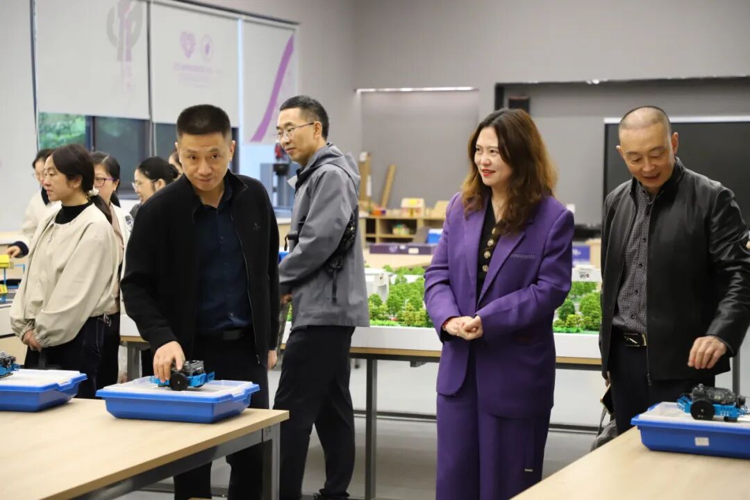 【火一月刊】十月耕耘,星光满载 在光影交织中,珍藏教育的每一瞬微光