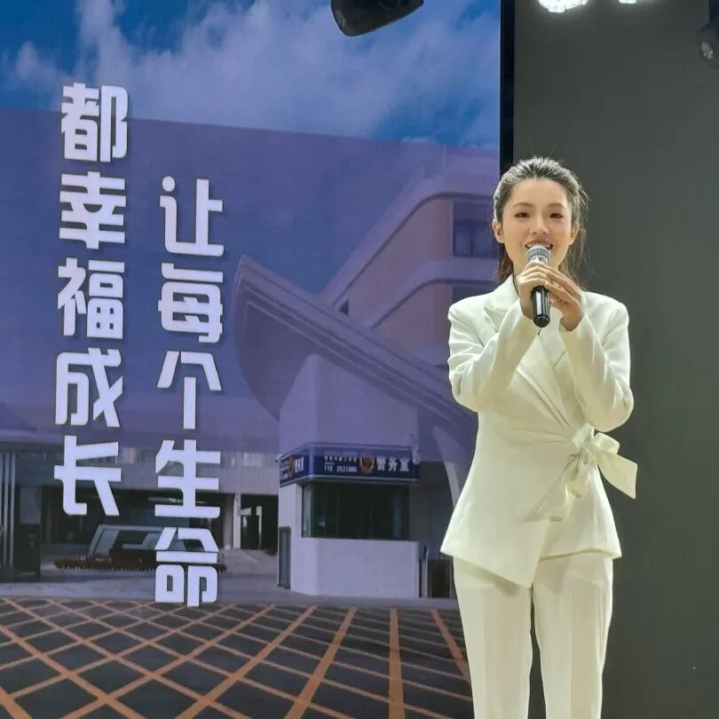 【火一月刊】四月书香漫，深耕行致远 —— 四月，火炬一小续写一卷成长篇
