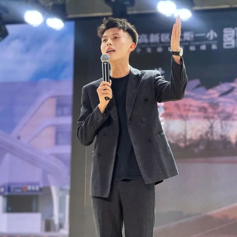 【火一月刊】四月书香漫，深耕行致远 —— 四月，火炬一小续写一卷成长篇